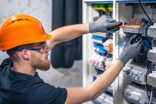 Best Electrical Contractors for Businesses  in Winnetka, IL
